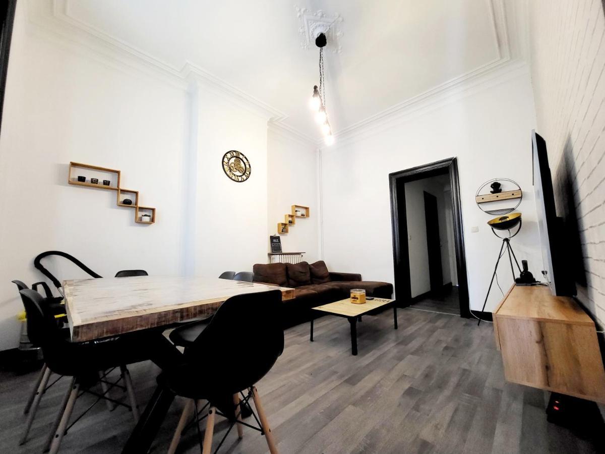 Private Industrial Room 2 In Center Of Charleroi Ngoại thất bức ảnh